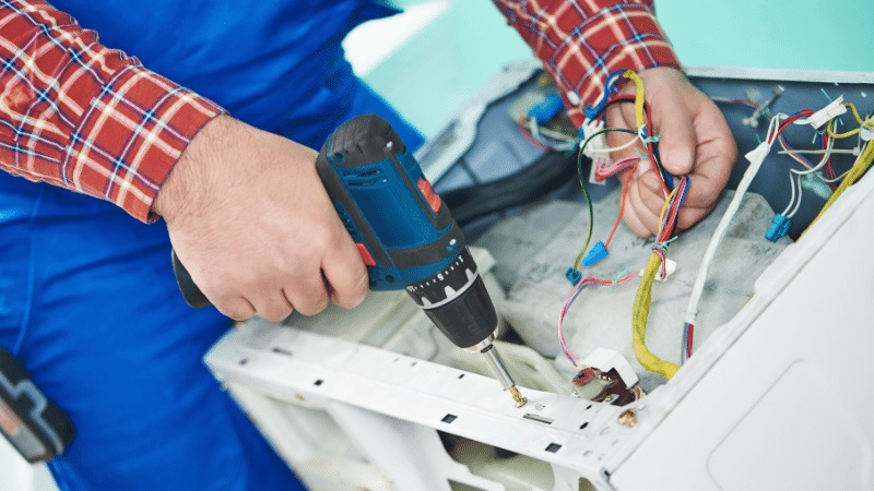 Yenimahalle Arçelik Arçelik çamaşır makinesi kart tamiri – Su almama arızası orijinal parça ile giderildi. - Teknik servis örneği